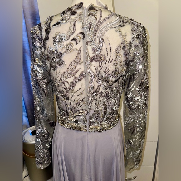 NWT $798 MAC DUGGAL EMBROIDERED ILLUSION LONG SLEEVE GOWN DRESS MIST EXCLUSIVE - Picture 4 of 5